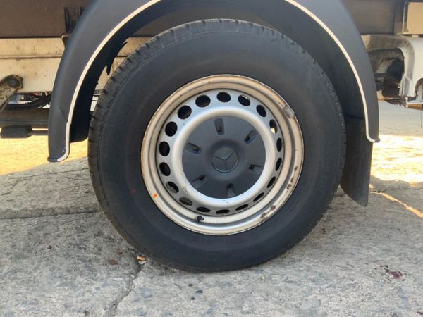 Mercedes-Benz Sprinter 3500kg 14ft Dropside Flat 364245137
