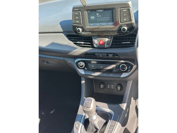 Hyundai i30 I 30 DELUXE 5DR 364241777