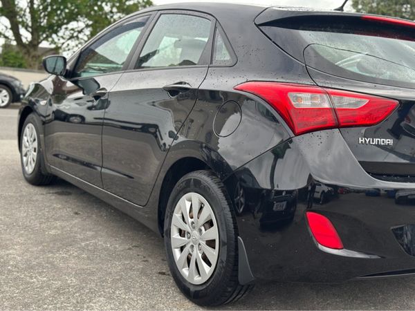 Hyundai i30 I 30 1.4 PETROL CLASSIC 5DR 364242345