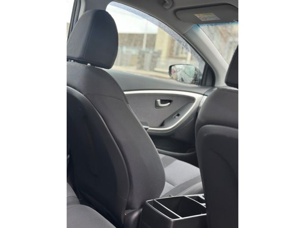 Hyundai i30 I 30 1.4 PETROL CLASSIC 5DR 364242347