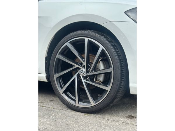Volkswagen Golf 1.6 TDI SE BLUEMOTION 115PS 5DR 364242570