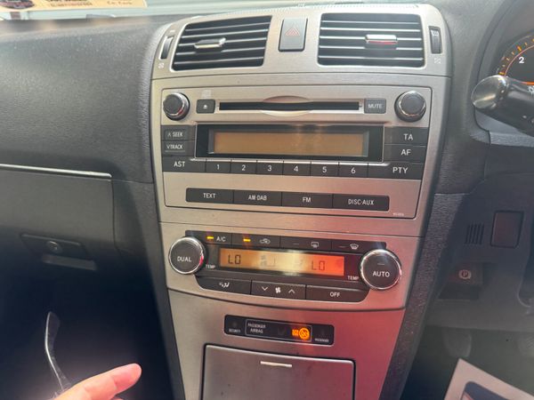 Toyota Avensis 2011 364251248