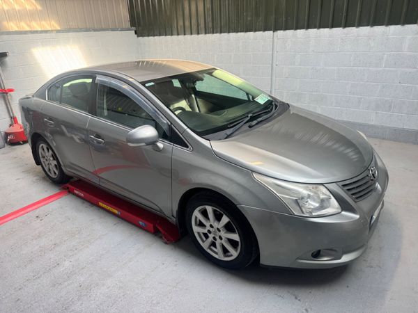 Toyota Avensis 2011 364251266
