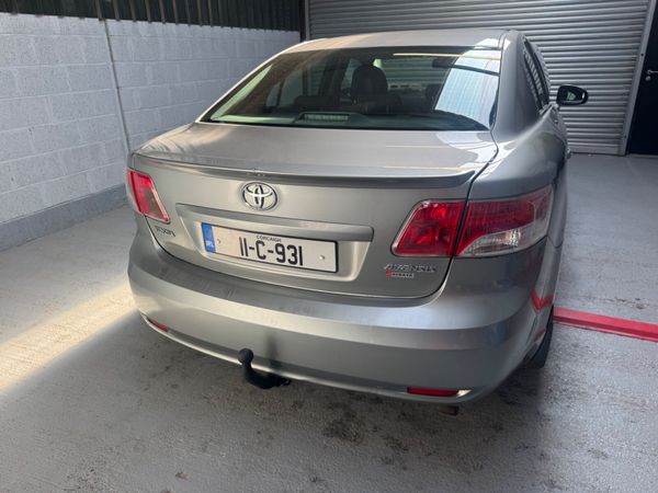 Toyota Avensis 2011 364251267
