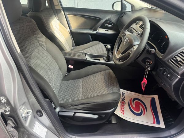 Toyota Avensis 2011 364251270