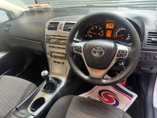 Toyota Avensis 2011 364251272