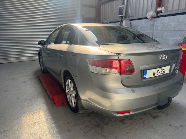 Toyota Avensis 2011 364251273