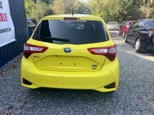 Toyota vitz 2017** hybird low Milage -** 364252591