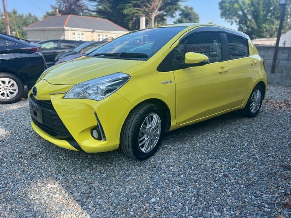 Toyota vitz 2017** hybird low Milage -** 364252604