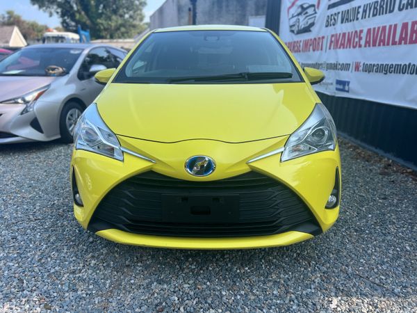 Toyota vitz 2017** hybird low Milage -** 364252609
