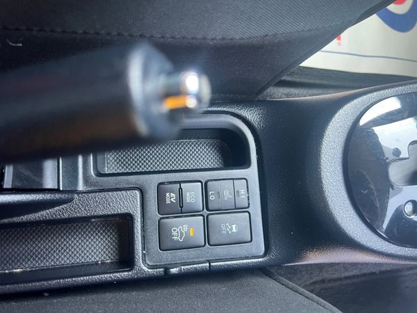 Toyota vitz 2017** hybird low Milage -** 364252600