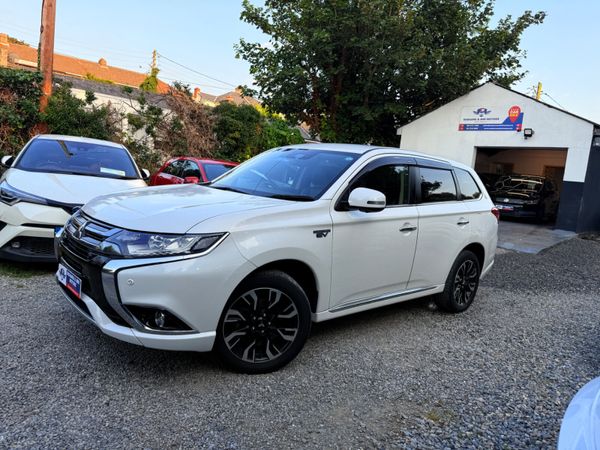 2017 Mitsubishi Outlander PHEV 200BHP 364287936