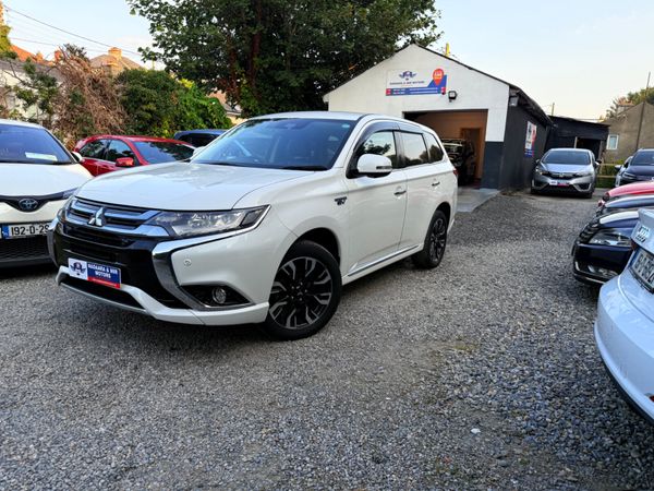 2017 Mitsubishi Outlander PHEV 200BHP 364287937