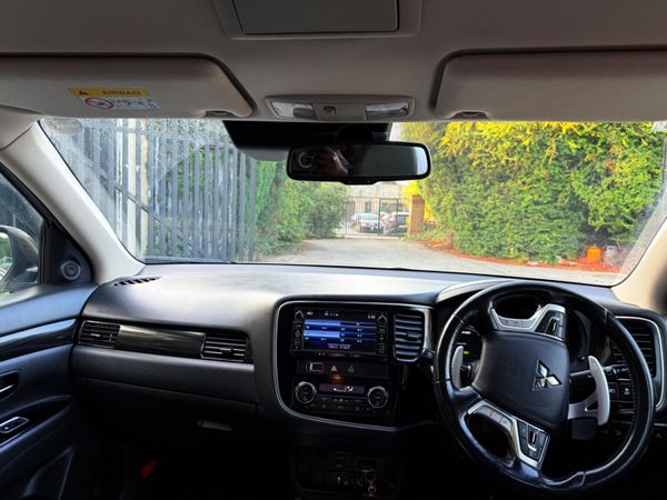 2017 Mitsubishi Outlander PHEV 200BHP 364287955