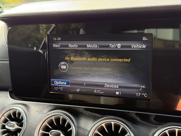 Mercedes E220d AMG Line Coupe *Night Pack* 364289564
