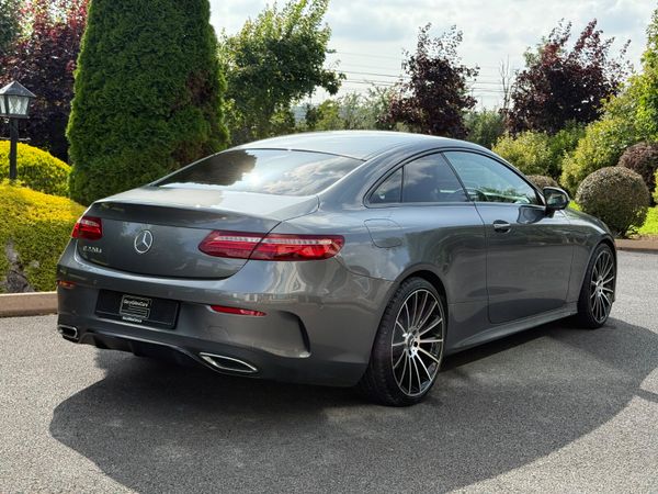 Mercedes E220d AMG Line Coupe *Night Pack* 364289568