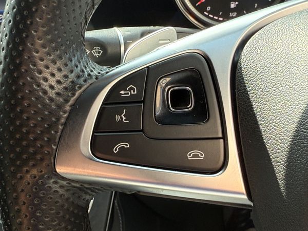 Mercedes E220d AMG Line Coupe *Night Pack* 364289575
