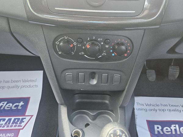 Dacia Sandero 1.0 PETROL AMBIANCE MODEL*LOW MILEAG 364299885