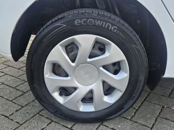 Dacia Sandero 1.0 PETROL AMBIANCE MODEL*LOW MILEAG 364299888