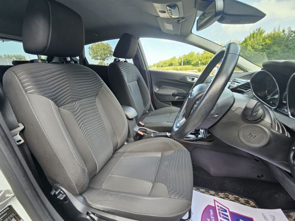 Ford Fiesta 1.0 PETROL AUTOMATIC ST LINE  * HIGH S 364299904