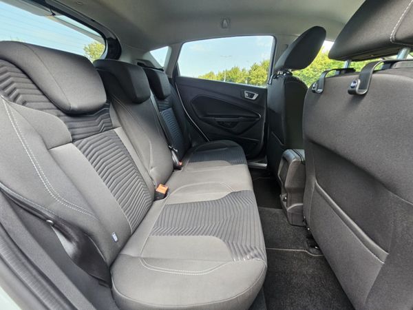 Ford Fiesta 1.0 PETROL AUTOMATIC ST LINE  * HIGH S 364299905