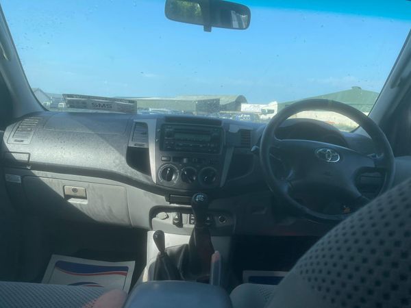 08 Toyota Hilux  Invincible 3.0L  D4D****BARGAIN 364291897