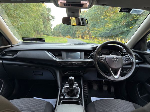 Opel Insignia 2018 Diesel Nice Spec 364308932