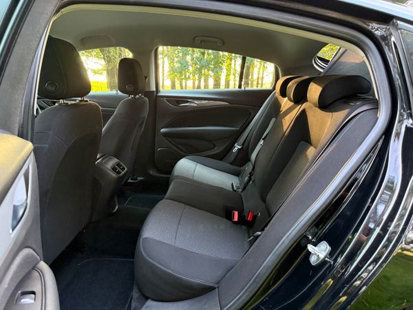 Opel Insignia 2018 Diesel Nice Spec 364308948