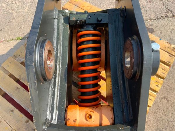 UNUSED HILL QUICK HITCH....80mm PINS.......1487. 364338443
