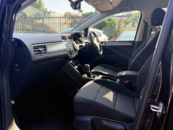 Volkswagen Touran TSI COMFORT LINE (7 SEATER AUTO) 364333071