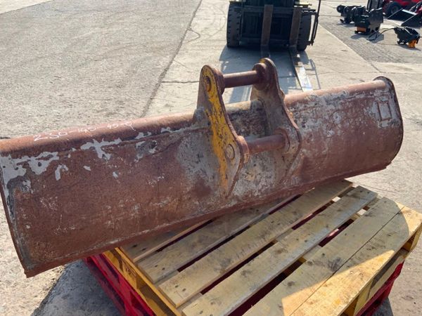 60" GEITH GRADING BUCKET.....45mm PINS......23c. 364343161