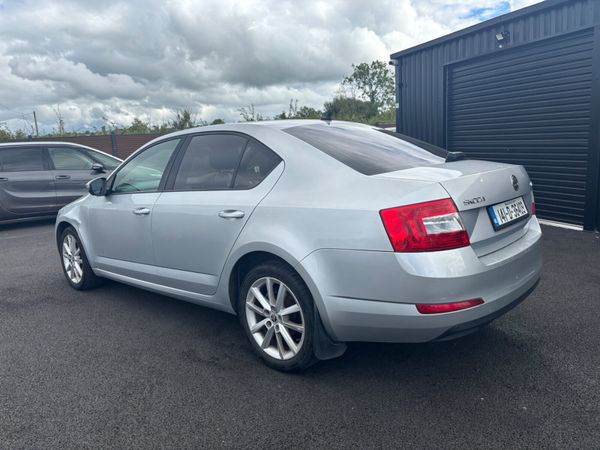 Skoda Octavia 2014 Elegance 1.6Tdi 364354516