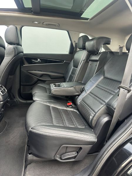 Kia Sorento 7seat GT Auto 364356896
