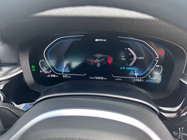 BMW 530E XDRIVE MSPORT 364357284