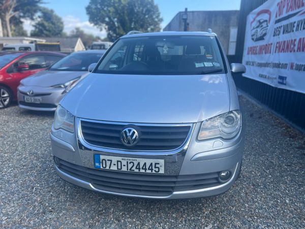 Volkswagen Touran 2007 364382269