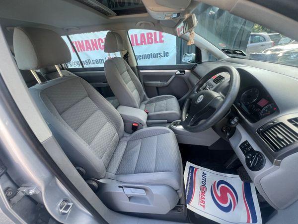 Volkswagen Touran 2007 364382285