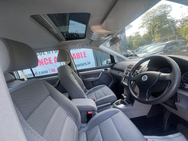 Volkswagen Touran 2007 364382311