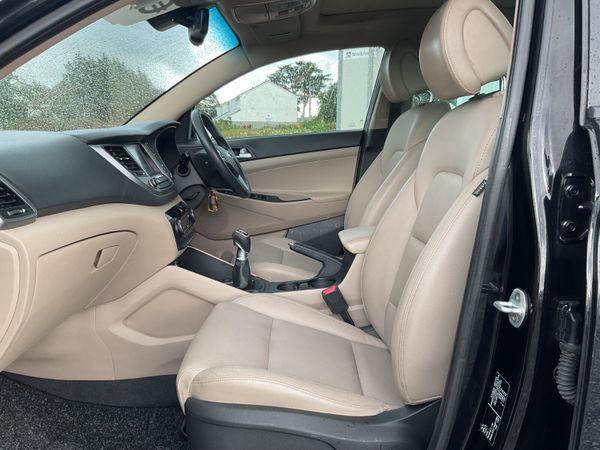 HYUNDAI TUCSON 1.7 PREMIUM SUNROOF LEATHER 364418304