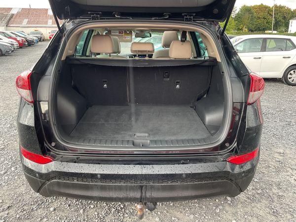 HYUNDAI TUCSON 1.7 PREMIUM SUNROOF LEATHER 364418302