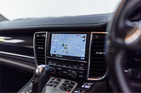 152 Porsche Panamera PLUG-IN HYBRID 3.0 364448140