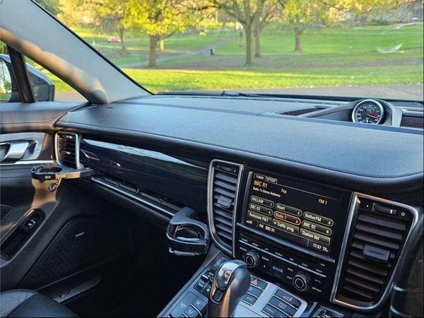 152 Porsche Panamera PLUG-IN HYBRID 3.0 364448142