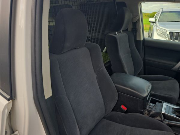 Toyota Land Cruiser GX LWB Auto  204Bhp 364456426