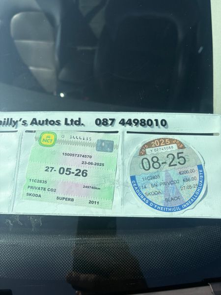 Skoda Superb 2011 364450424