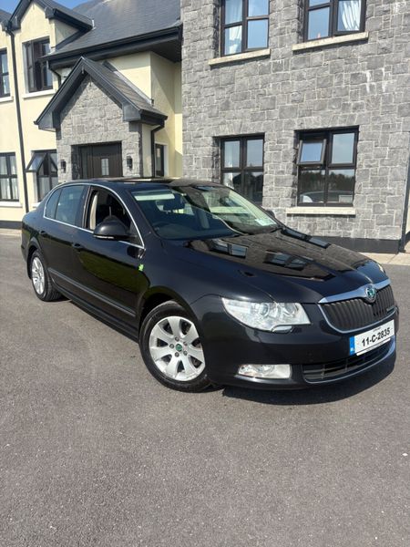 Skoda Superb 2011 364450427