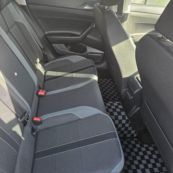 Toyota Aqua New shape 364475050