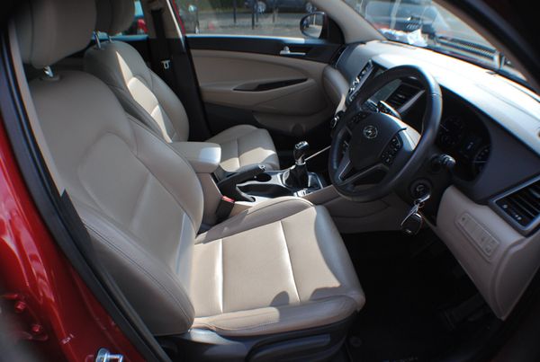 Hyundai Tucson 1.7 EXECUTIVE 5DR SUV 2018 364524140