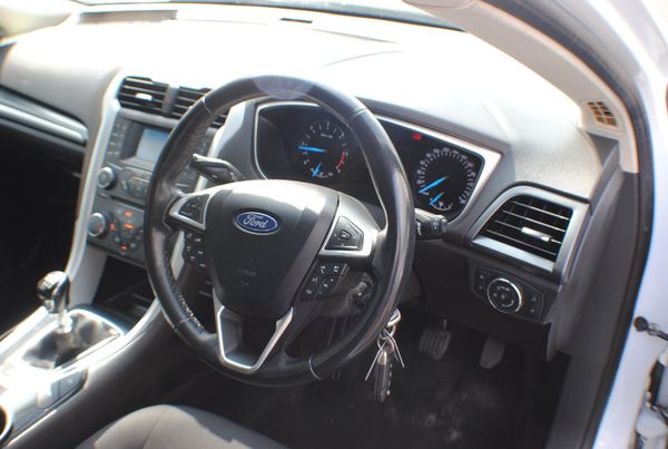 Ford Mondeo  1.6 TDCI 4DR SALOON 2015 364524507