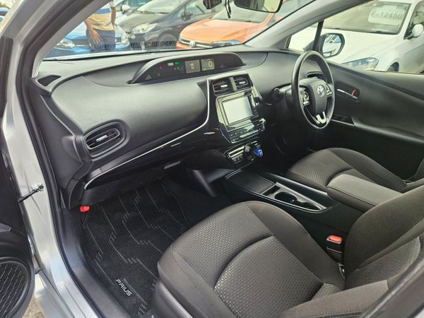2020 Toyota Prius Hybrid Automatic 364539133