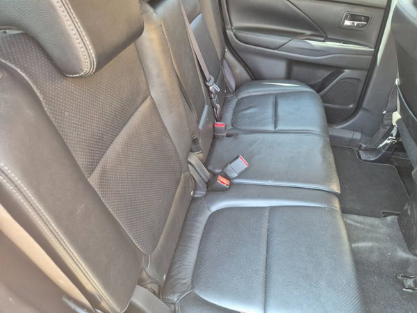 Mitsubishi Outlander 2016 7 Seater 4wd 364555031