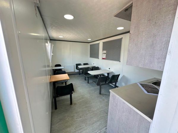 23 x 9 ECO WELFARE UNIT , generator , toilet .... 364550575